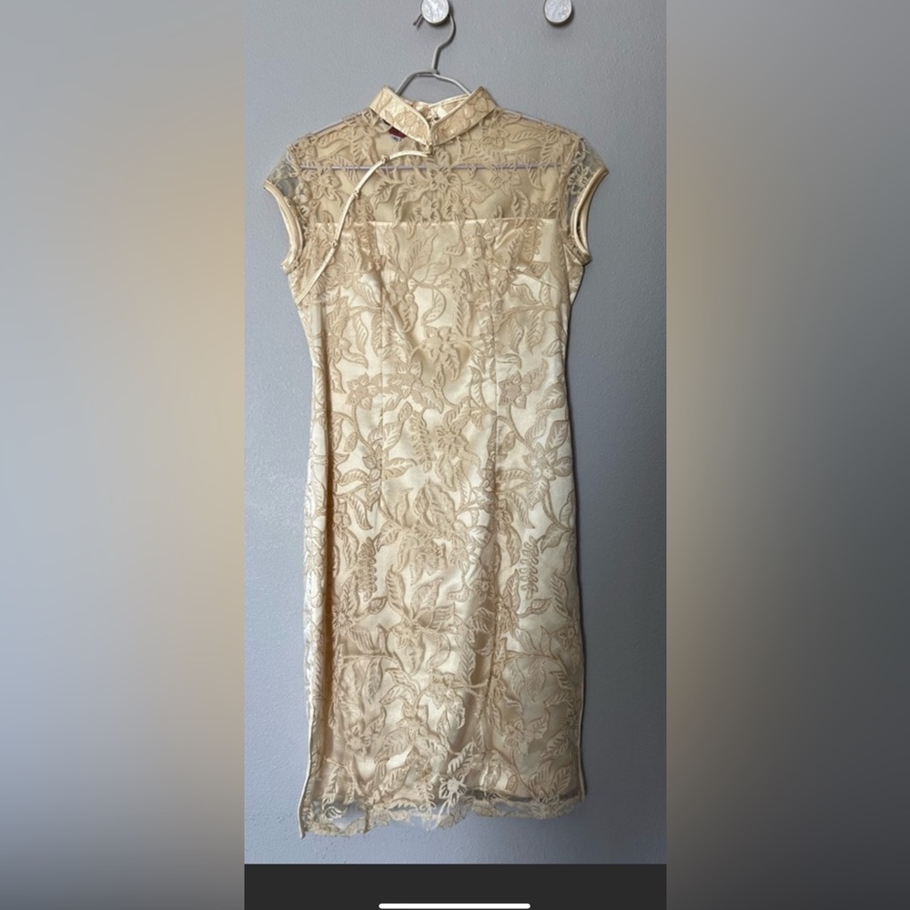 Gold Chinese Chi Pao dress . High quality ! Bust can fit someone up  around 34b